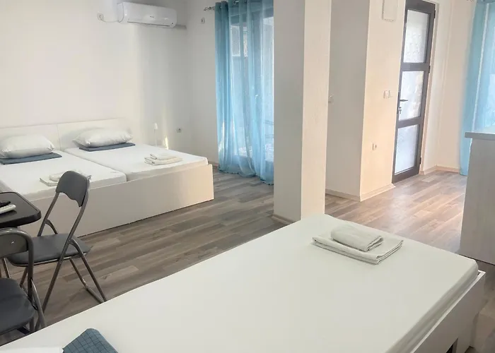Tiki Apartments